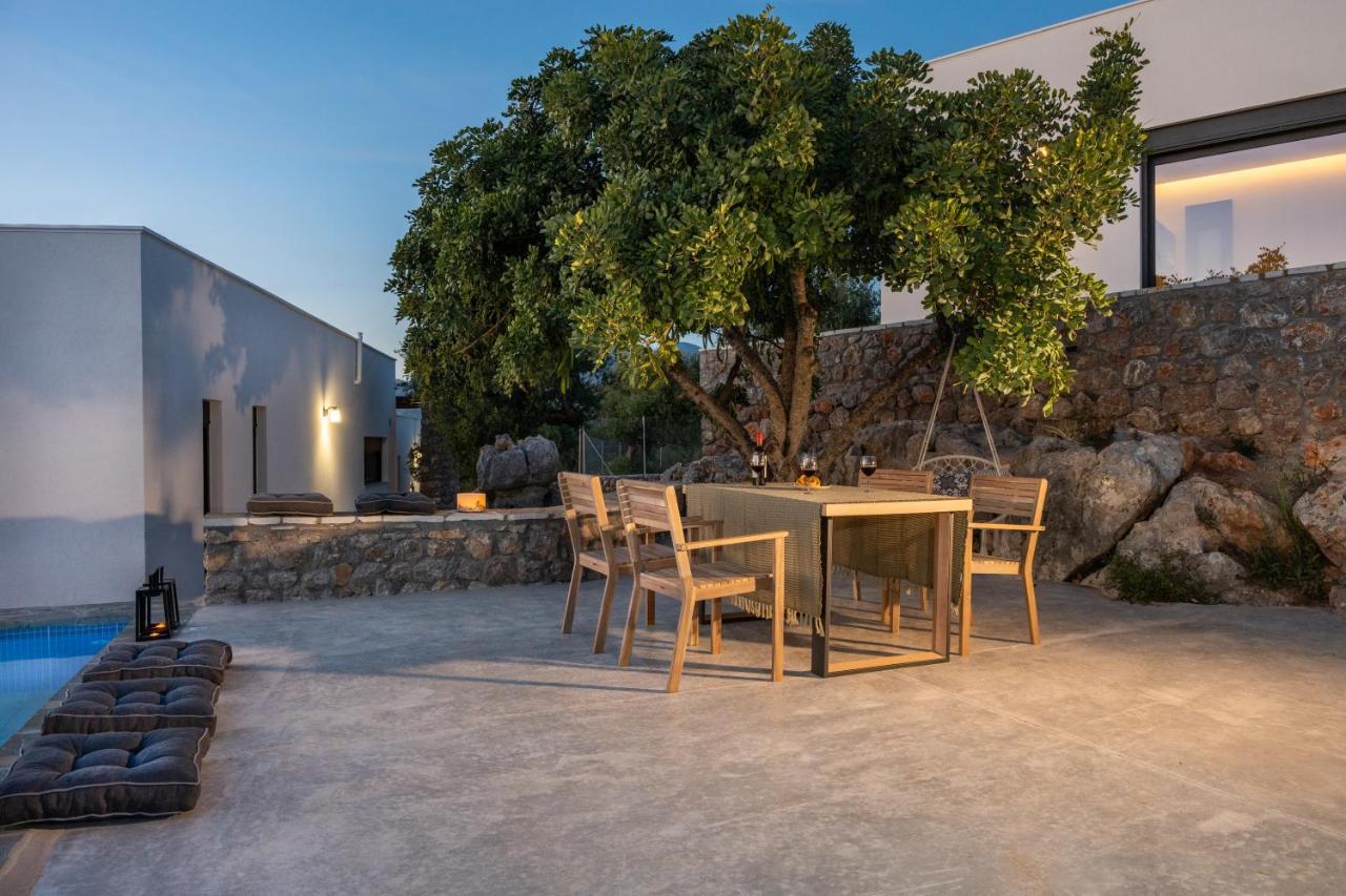 Casatino Villas Kalianeika Bagian luar foto
